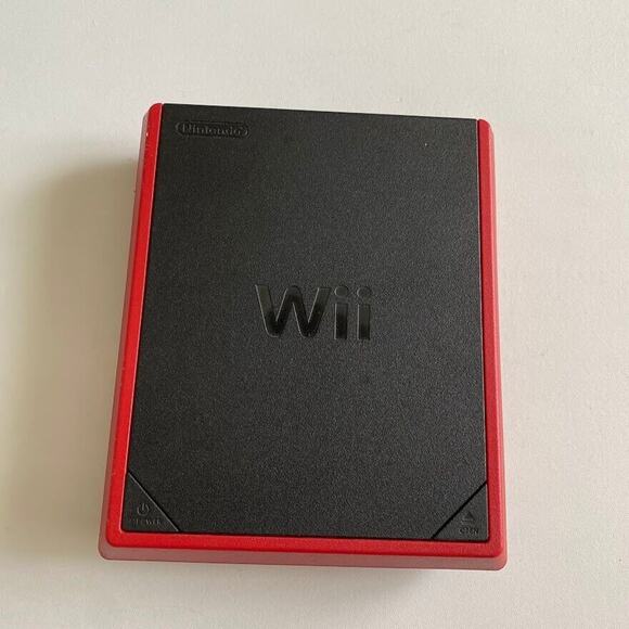 Red Nintendo Wii Mini Console 8GB Mario Kart Video Game Bundle Set - Picture 2 of 11